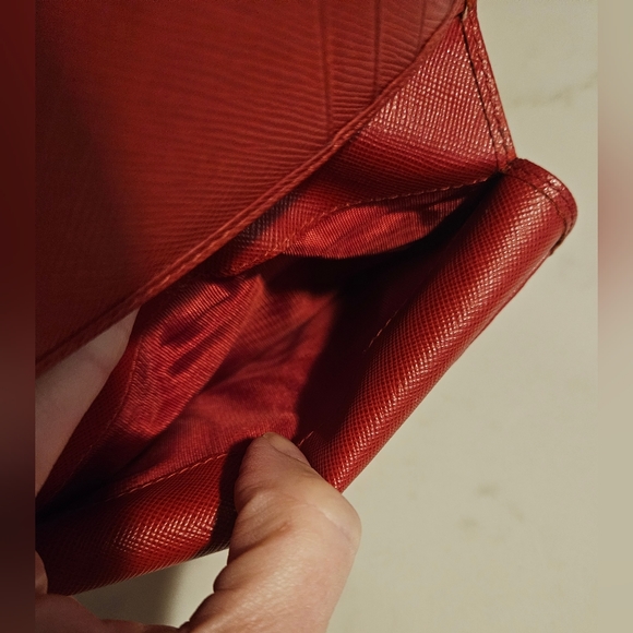 EUC PRADA WALLET - Picture 8 of 16